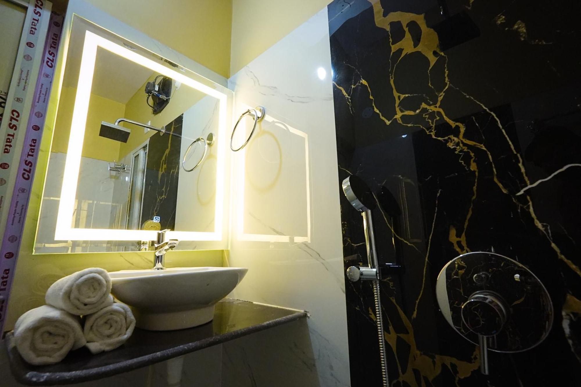 פאטנה Hotel Rj מראה חיצוני תמונה